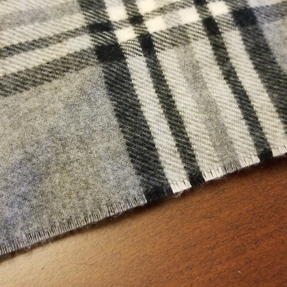 ๐ CROFT & BARROW SCARF - Picture 4 of 8
